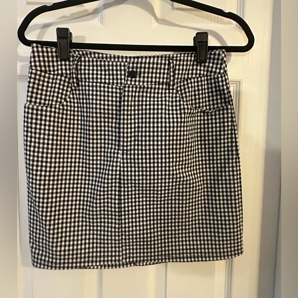 ❤️ Charlotte Russe Black and White Gingham Mini Skirt Size Medium